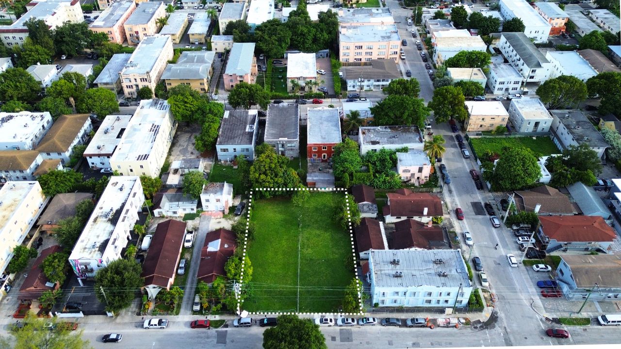 Commercial Land for Sale — Commercial Land / Development Site at 972-982 SW 3rd St, Miami, FL 33130 (photo 2 of 4)