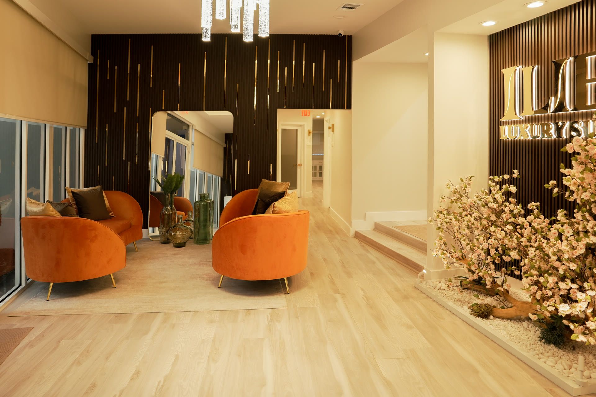 Salon Suites for Lease — Salon Suites at 1571 NW 13 Ct, Miami, FL (photo 4 of 7)
