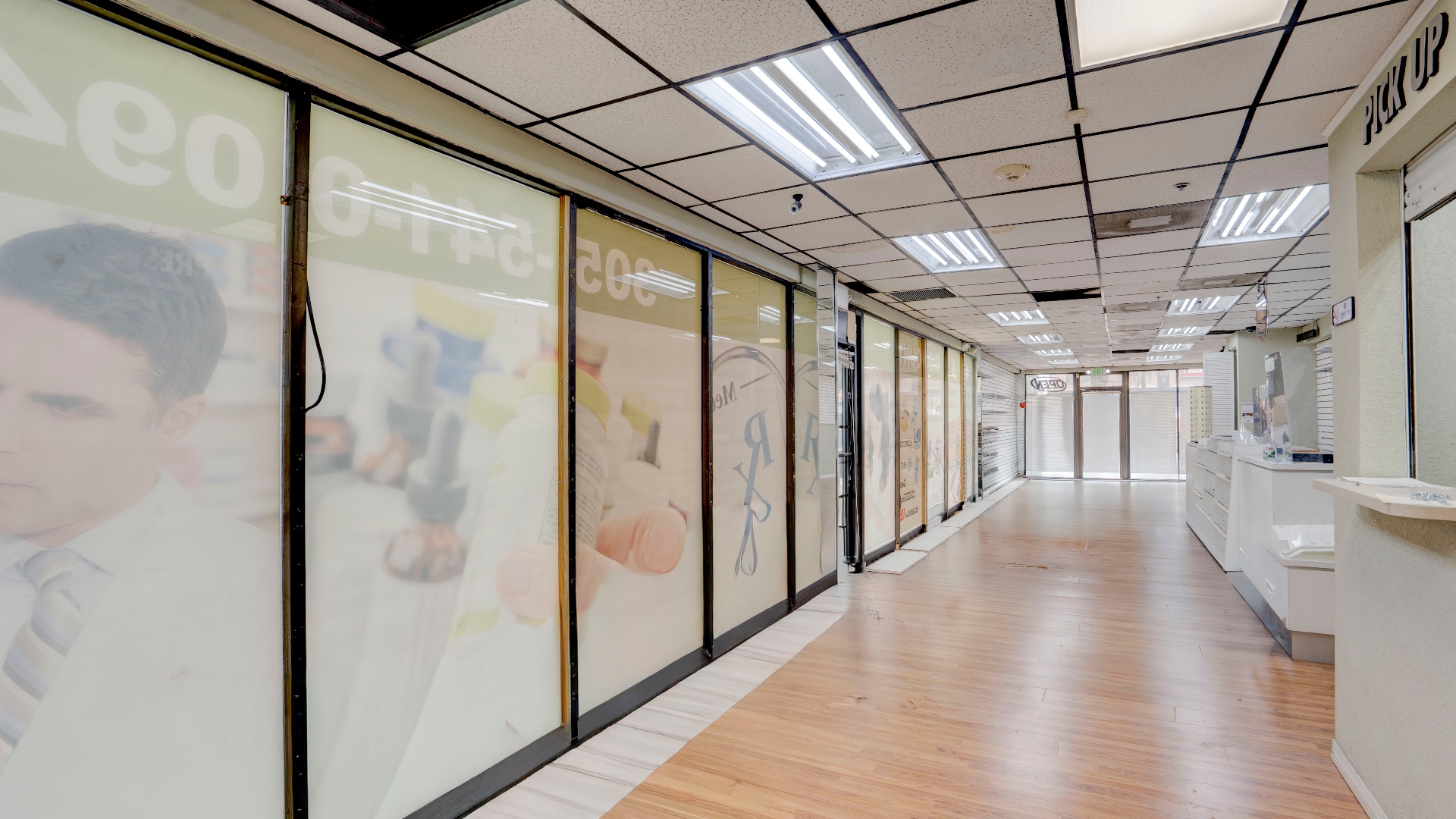 Retail Space for Lease — Retail Space at 302 SW 12th Ave, Miami, FL (photo 2 of 3)