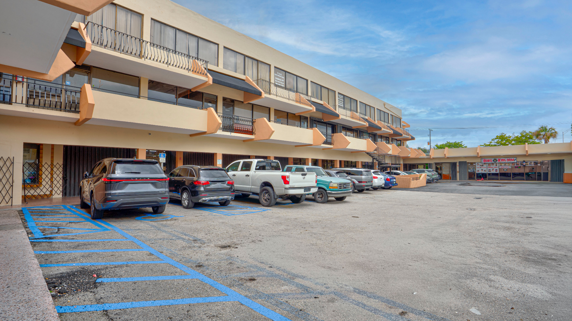Retail Space for Lease — Retail Space at 314-318 SW 12th Ave, Miami, FL (photo 2 of 4)