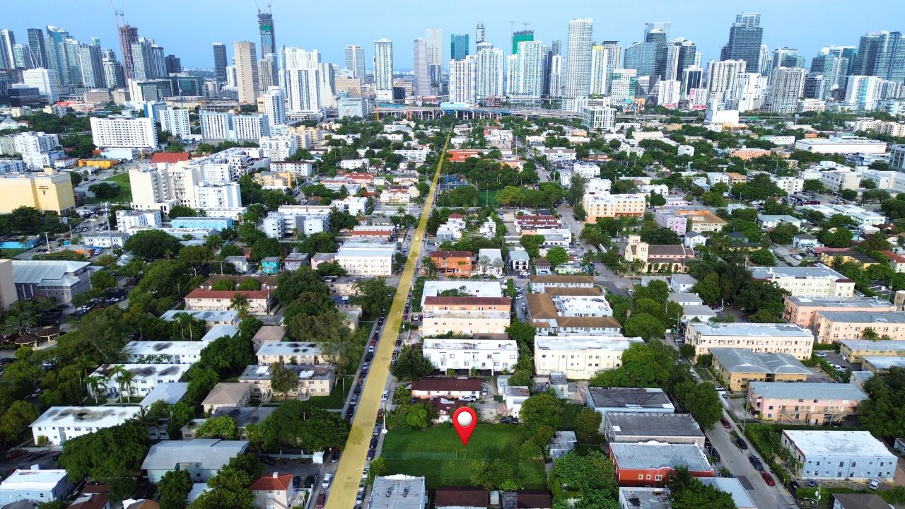 Commercial Land for Sale — Commercial Land / Development Site at 972-982 SW 3rd St, Miami, FL 33130 (photo 4 of 4)