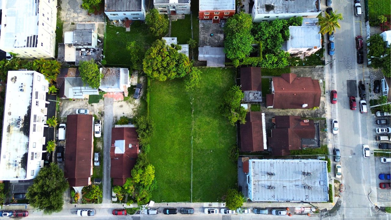 Commercial Land for Sale — Commercial Land / Development Site at 972-982 SW 3rd St, Miami, FL 33130 (photo 3 of 4)